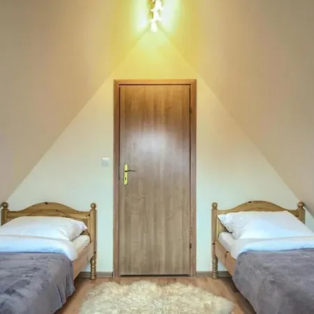 3 Bedroom - 12 People - Pod Skocznia Apartment *
